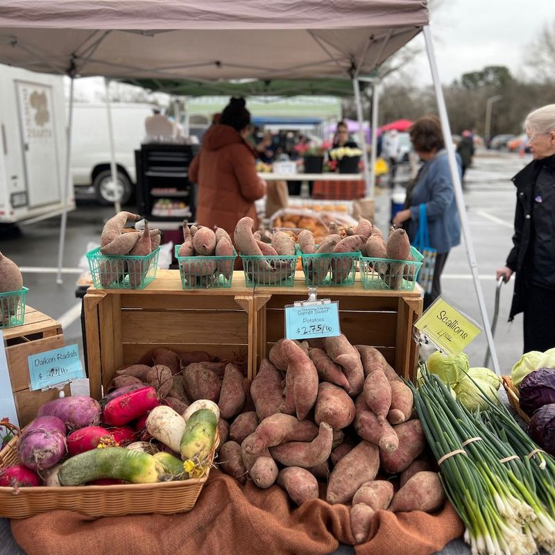 14 North Carolina Farmers Markets So Good You'll Never Go Back To Store Bought - Decor Hint Chapel Hill Farmers Market