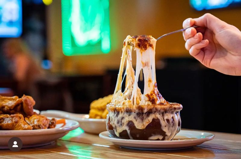 15 New York's Must-Try Fish Fries That Define Friday Tradition - Decor Hint JP Fitzgerald's, Hamburg