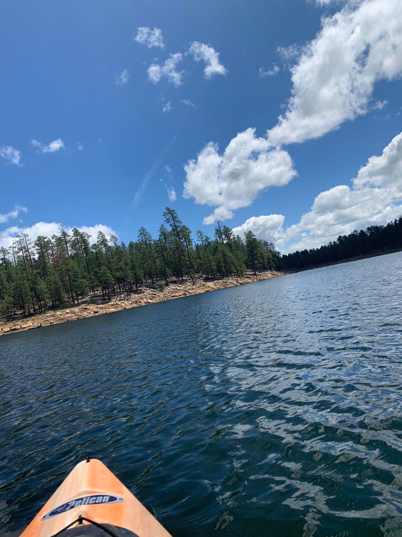 12 Beautiful Lakes Near Phoenix That Locals Hope Tourists Never Discover - Decor Hint Willow Springs Lake