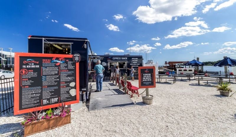 Rhode Island Soul Food Restaurants Serving Southern Comfort Up North - Decor Hint Blount Clam Shack & Soul Kitchen, Warren