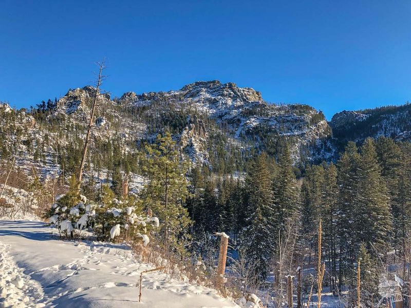 14 Places In The US You Might Regret Visiting For A Winter Vacation - Decor Hint South Dakota's Black Hills