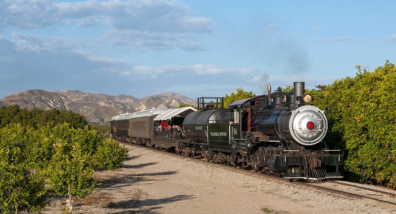 California's Most Beautiful Train Rides For An Unforgettable Adventure - Decor Hint Fillmore and Western Railway