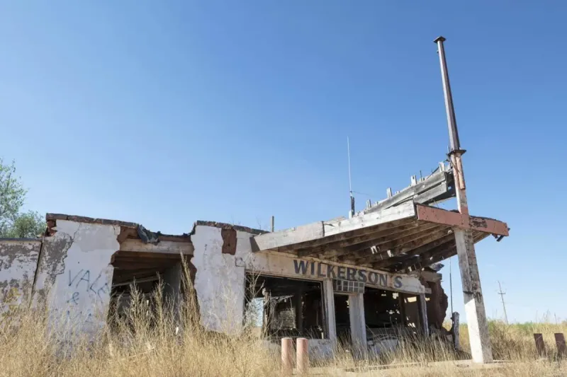 10 Forgotten Funlands In New Mexico Slowly Fading Beneath The Desert Sky - Decor Hint Santa Rosa Blue Hole Recreation Area
