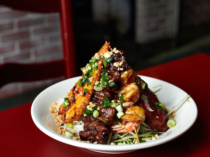 How To Explore Portland, Oregon Like Everyone Else Does - Decor Hint Eat Your Way Through The City