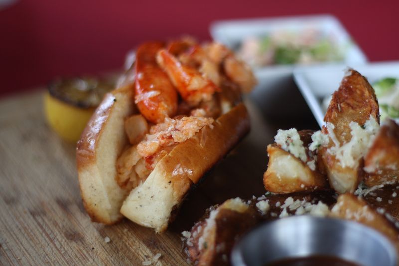 10 Oklahoma Lobster Roll Spots You'll Be Surprised To Find - Decor Hint Rococo On Western (Oklahoma City)