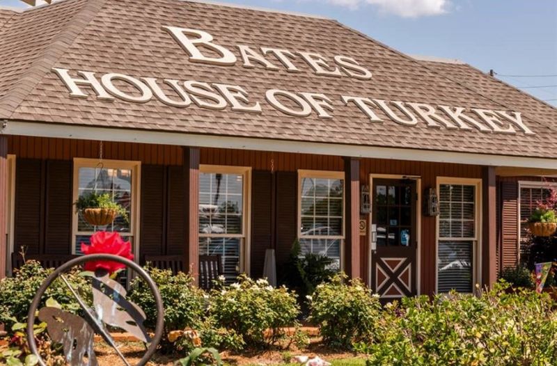 10 Alabama Buffets That Serve Up Southern Comfort Daily - Decor Hint Bates House of Turkey Buffet – Greenville
