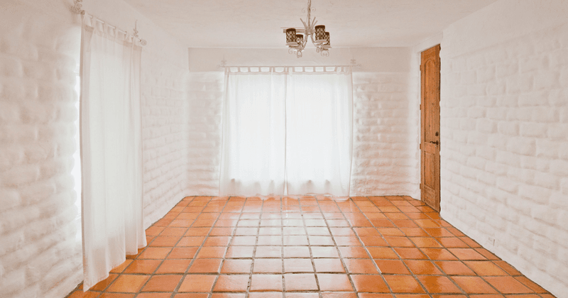 10 Arizona Home Features Making Their Way Back Into Style - Decor Hint Saltillo Tile Flooring