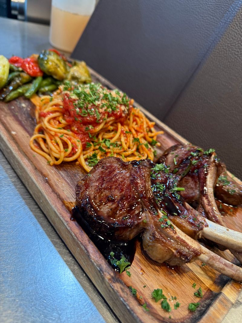 La Rustica On Magnolia