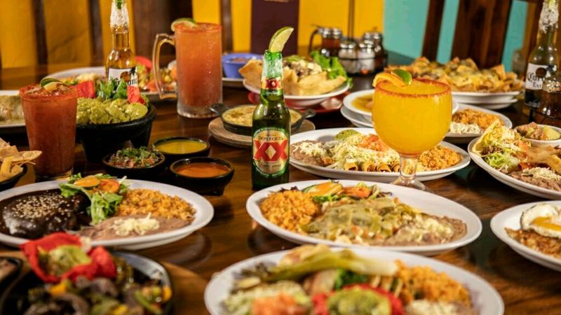 L & J Cafe - El Paso's Green Chile Legend