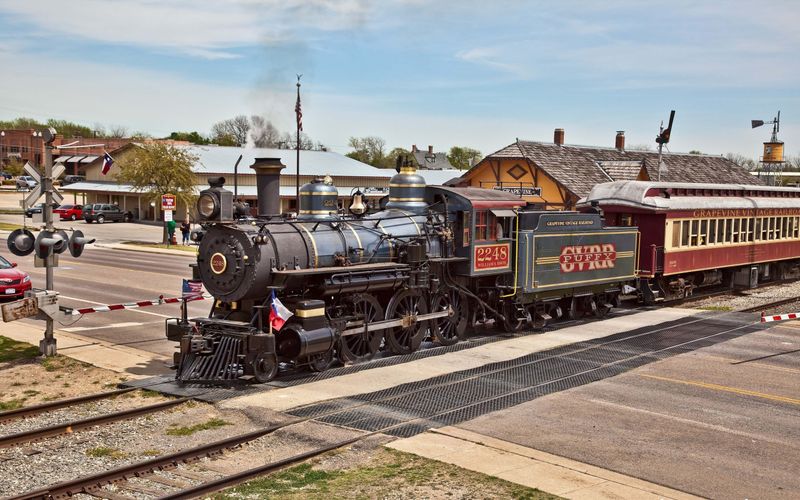 10 Texas Train Rides Perfect For A Relaxed Day Trip - Decor Hint Grapevine Vintage Railroad