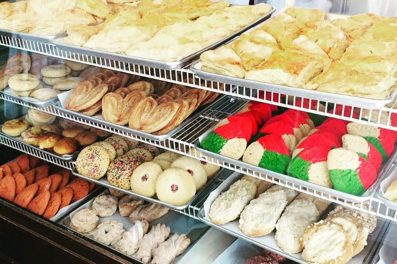 11 Iconic Arizona Mexican Bakeries Every Local Loves - Decor Hint La Estrella Bakery