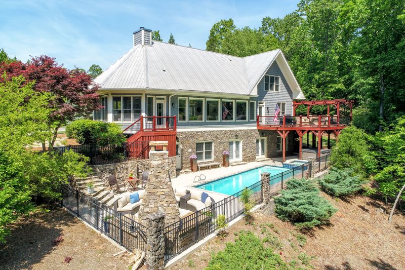 12 Secret Georgia Lake Communities Turning Into Real Estate Gold - Decor Hint Lake Lanier