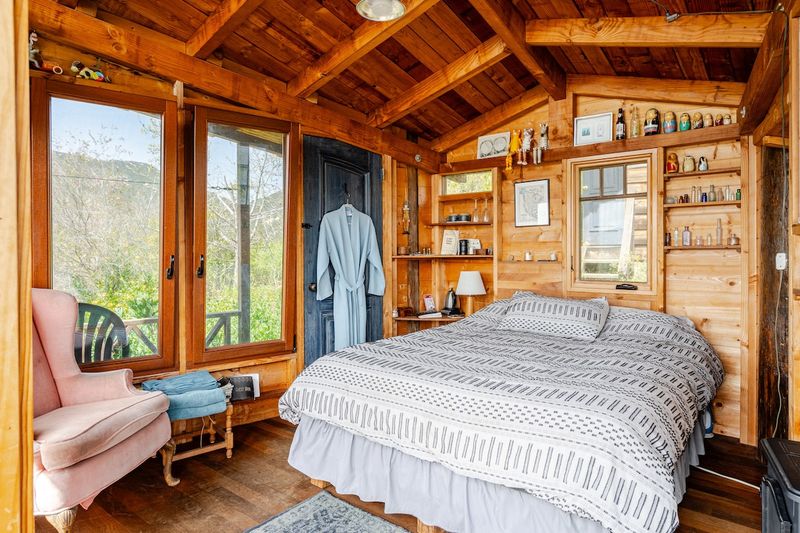 Hilltop Cabin Retreat – Escondido