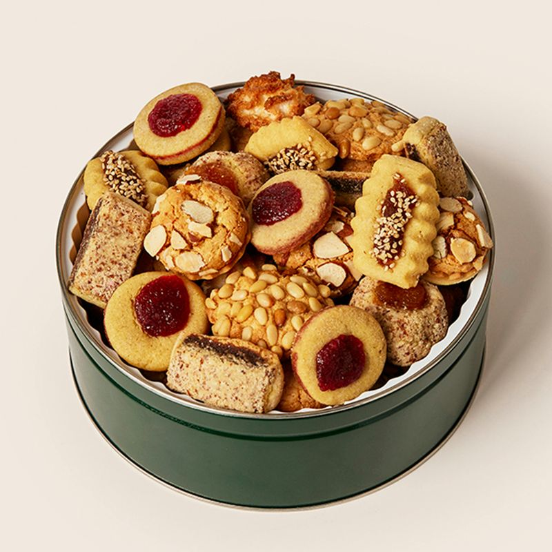 14 Pennsylvania Bakeries Keeping Traditional Family Recipes Alive - Decor Hint Isgro Pastries