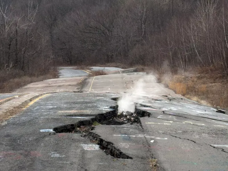 15 Forgotten Pennsylvania Towns That Tell Haunting Stories Of The Past - Decor Hint Centralia: The Town That Burns Below