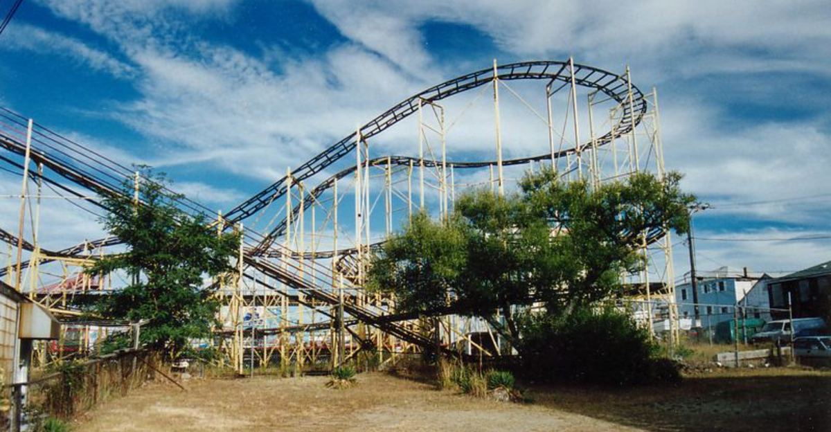 16 Massachusetts Abandoned Parks That Once Echoed With Laughter - Decor Hint