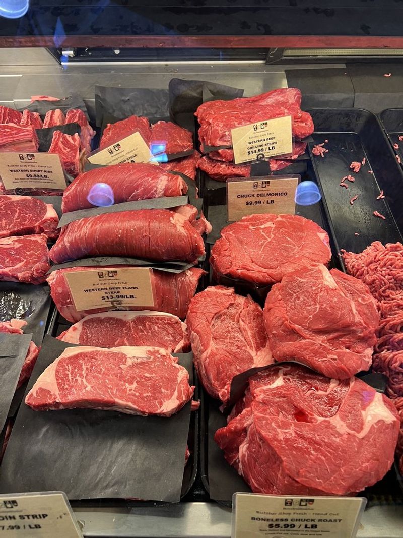 20 Maine Grocery Stores Known For Quality Meat And Classic Coastal Butcher Shops - Decor Hint Bow Street Market