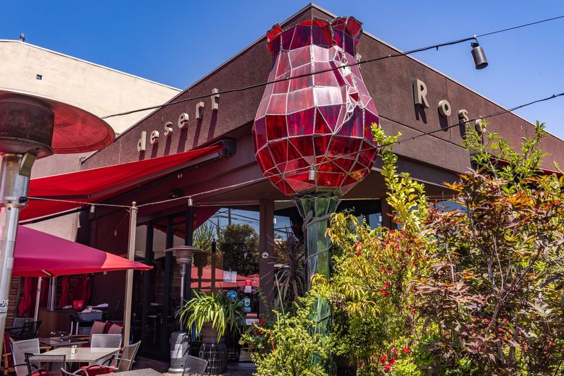 13 Retro Diners Across Nevada Serving Up Comfort Food Just Like The Good Old Days - Decor Hint - Decor Hint