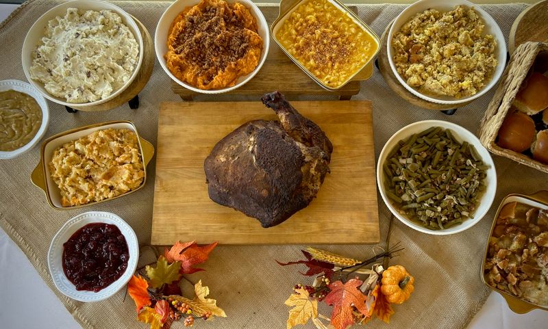 FYI Philly: Inside The Thanksgiving Day Parade Brunch Party + Holiday Dining Options In Pennsylvania - Decor Hint Sophie's BBQ Smoked Turkey Dinner