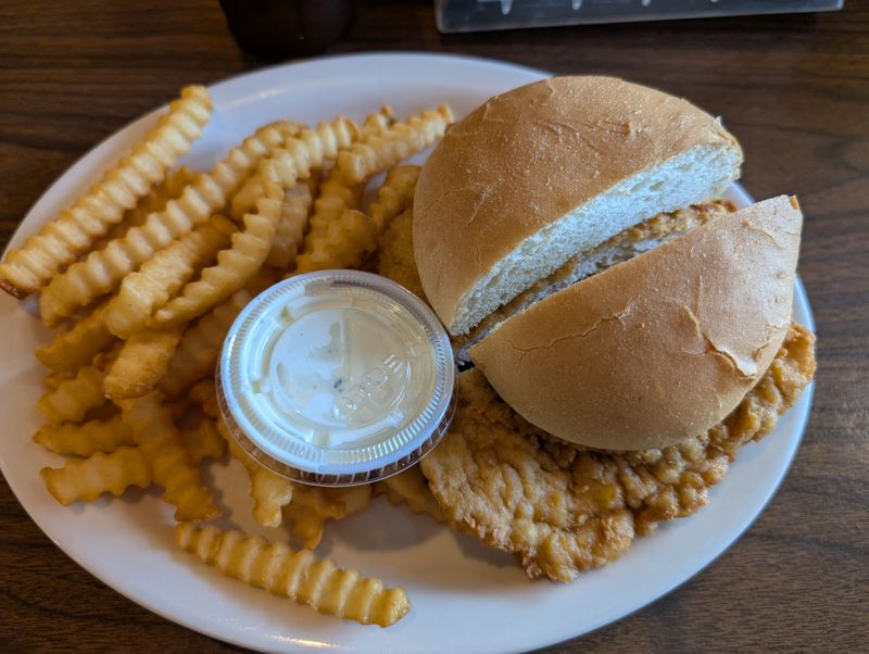 9 Iowa Tenderloin Shops That Made The State A Food Destination - Decor Hint Cliff's Place