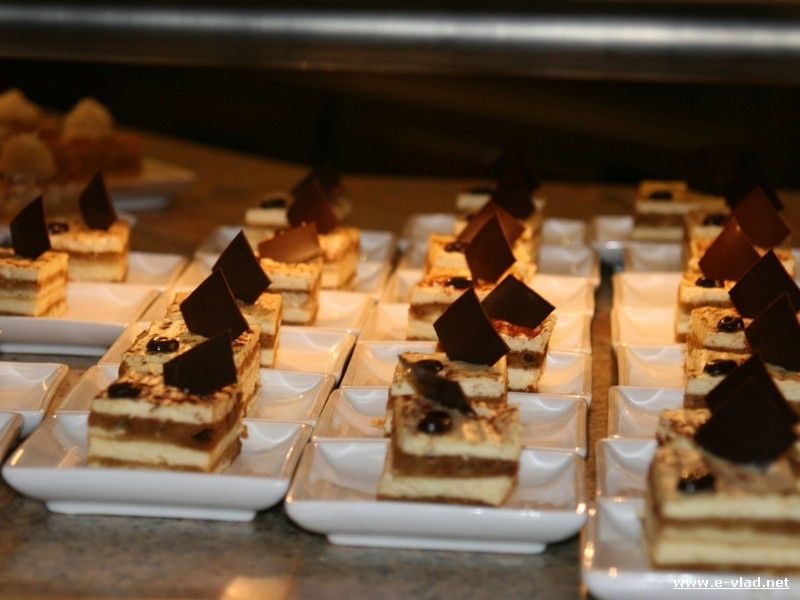 6 Nevada Buffets To Skip And 7 Worth Trying - Decor Hint The Buffet at Bellagio, Las Vegas