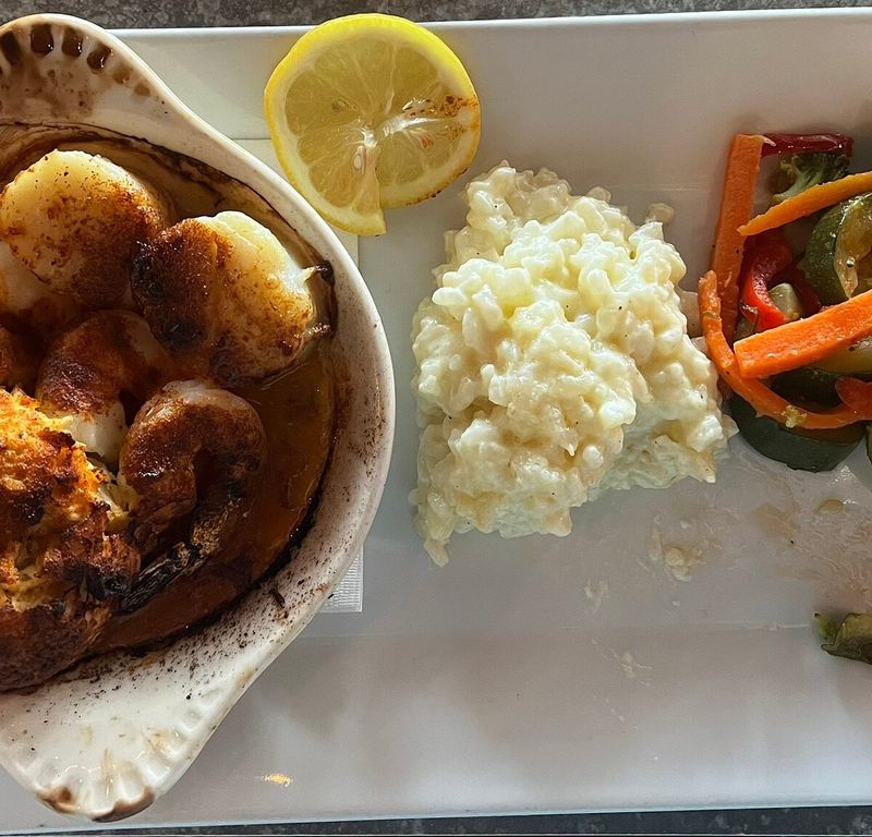 16 Iconic Fish Fries In Virginia That Prove Nobody Does Coastal Flavor Like the Locals - Decor Hint Rockafeller's Restaurant in Virginia Beach