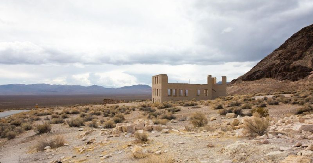 Abandoned Nevada Ruins Of A Wild West Boomtown - Decor Hint