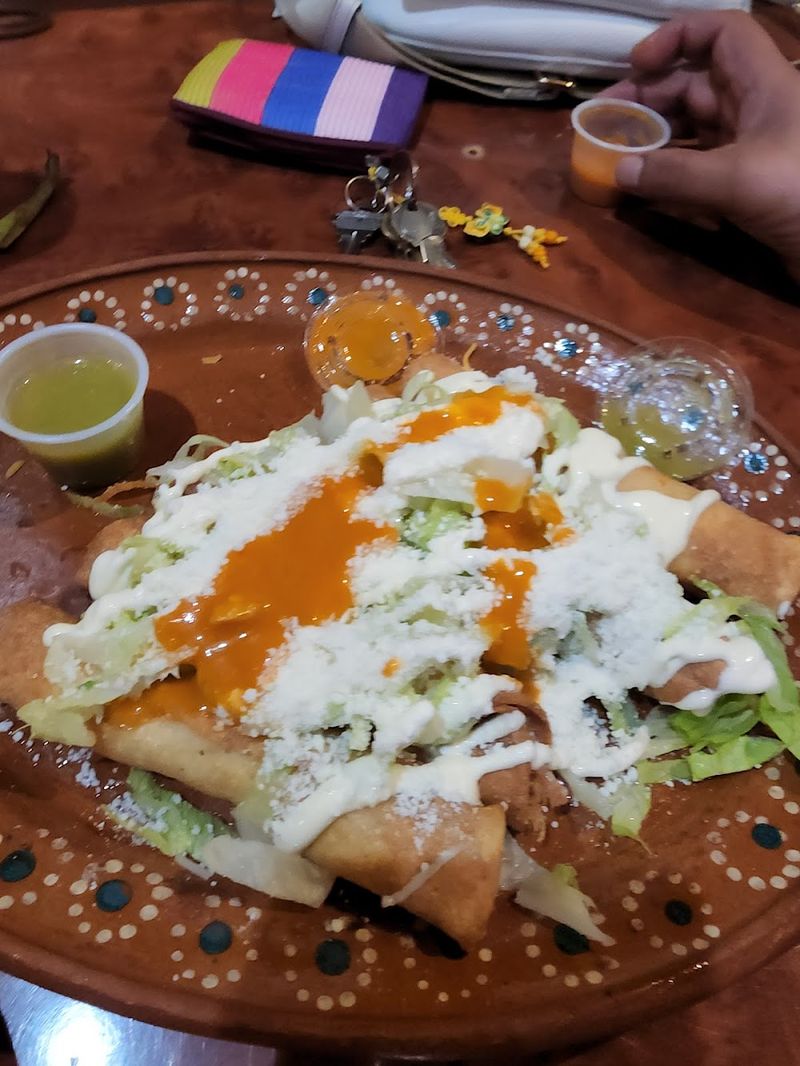 New England's Best Taco & Burrito Places For Coastal-Mex Cuisine - Decor Hint Mixteca Taqueria