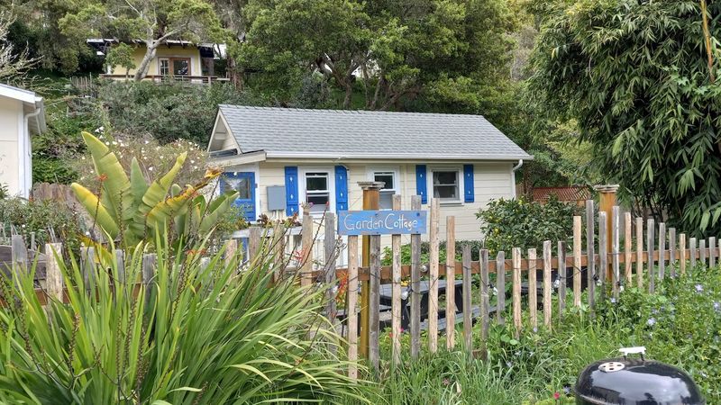 Coastal Cottage – Cambria