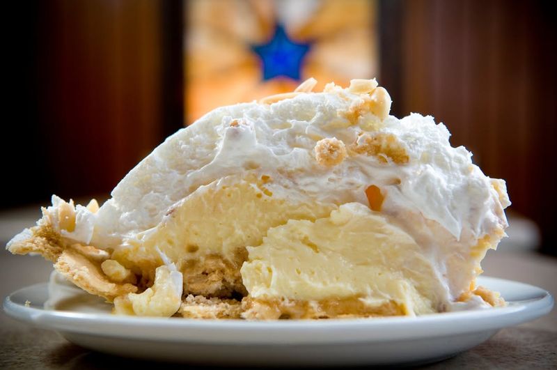 Alabama Cafés Keeping Southern Pie Traditions Alive Every Day - Decor Hint The Bright Star