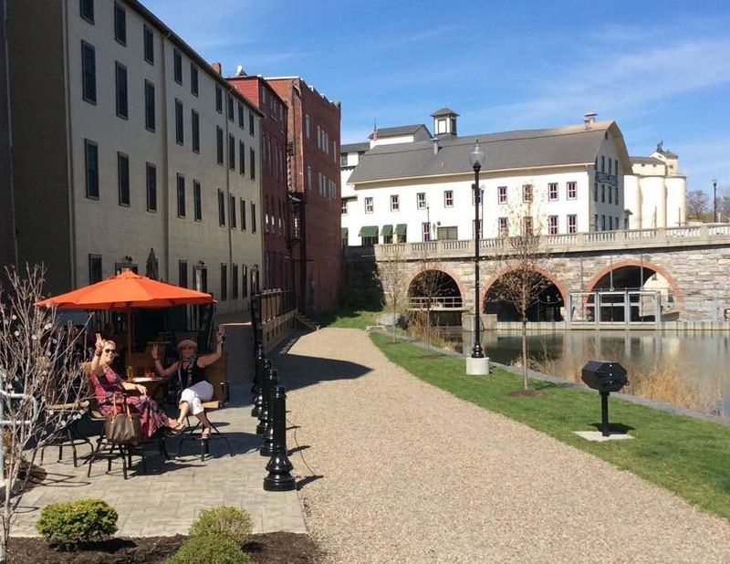 30 Charming Small Towns Across New York You'll Want To Visit - Decor Hint Penn Yan