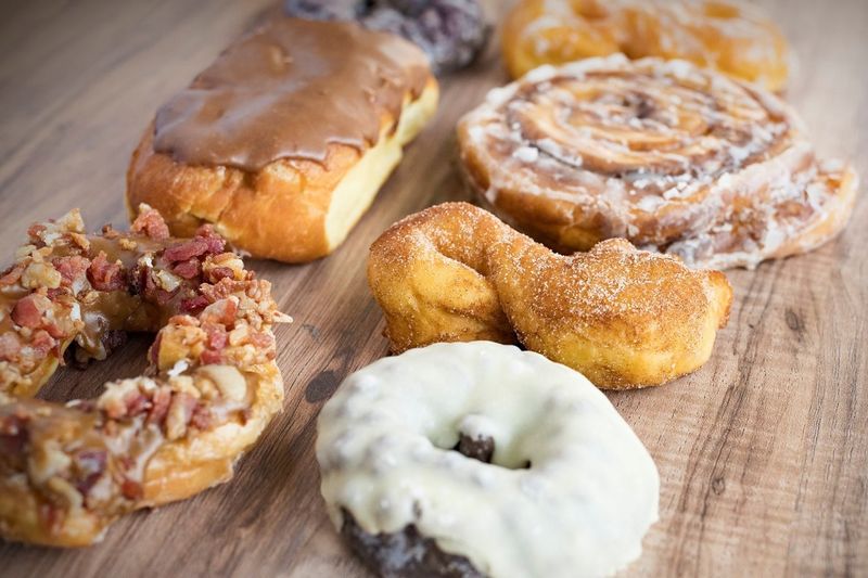 On The Hunt For Donuts In Small-Town Kentucky: 10 Shops, 2 Winners - Decor Hint Doughdaddy's Doughnuts, Versailles