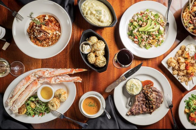 Illinois Lobster Roll Spots Delivering Coastal Flavor In The Midwest - Decor Hint Catch 35