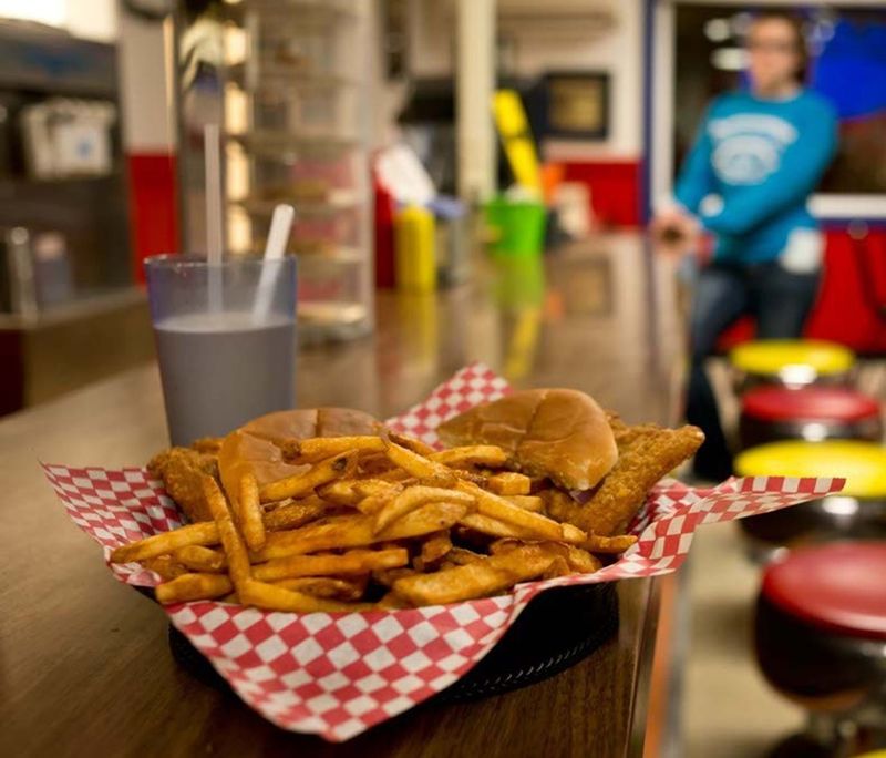 These 15 Hole-In-The-Wall Iowa Eateries Are Small But Mighty - Decor Hint Goldie's Ice Cream Shoppe – Prairie City