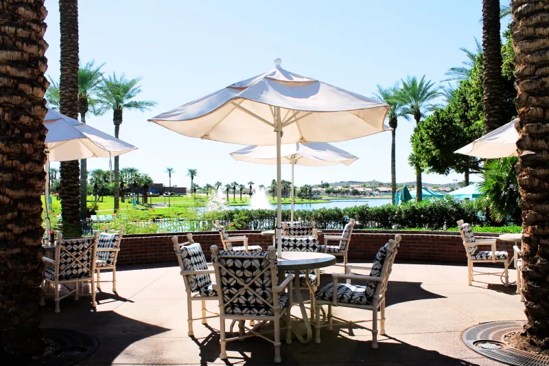 Lakeside Grill Estrella