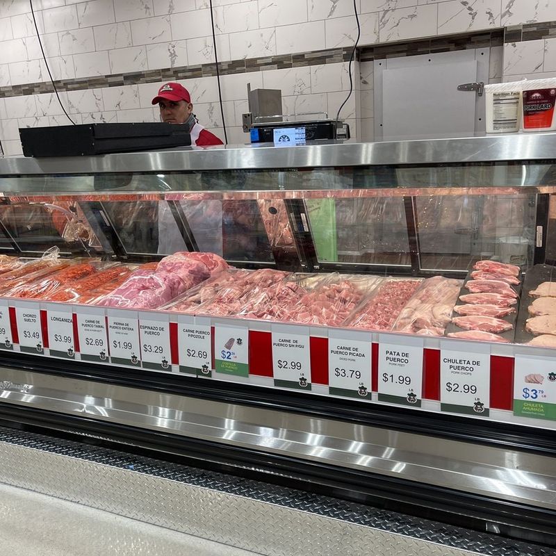 14 Hidden Gem Oklahoma Grocery Stores Known For Fresh Meat And Hometown Service - Decor Hint Mathis Brothers Meat Market - Lawton