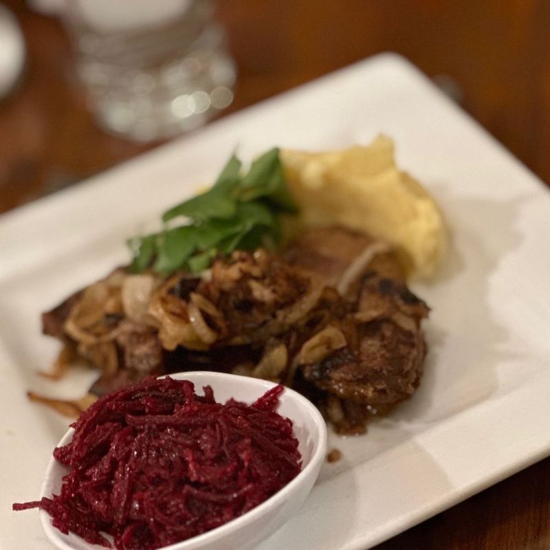 You Haven't Really Eaten In Illinois Until You've Tried These 15 Fish Fries - Decor Hint Bobak's Signature - Chicago