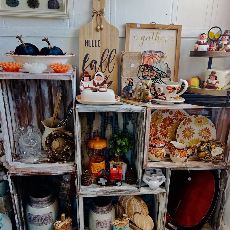 Bayard Antique Village