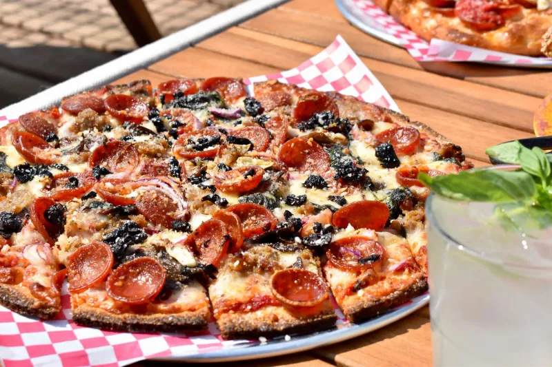 Why Everyone's Driving To This Classic New Jersey Pizza Joint - Decor Hint Hours That Work For Your Schedule