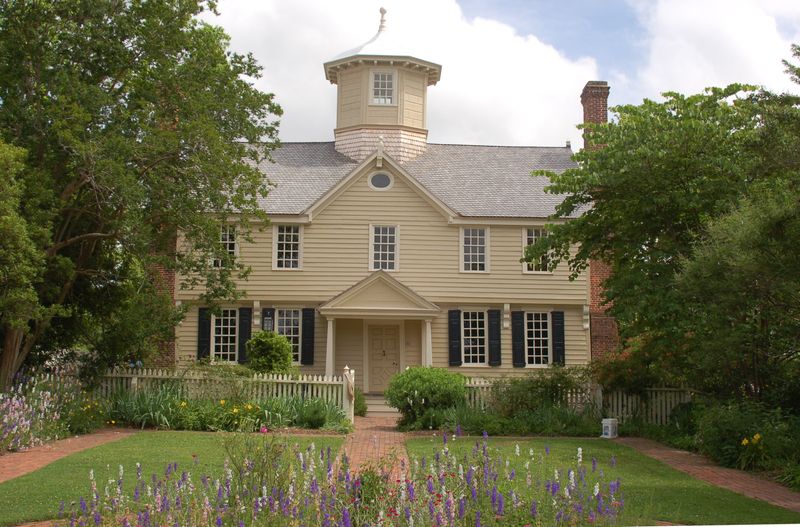 Discover Enchanting Historic Homes Across North Carolina - Decor Hint Historic Edenton's Cupola House