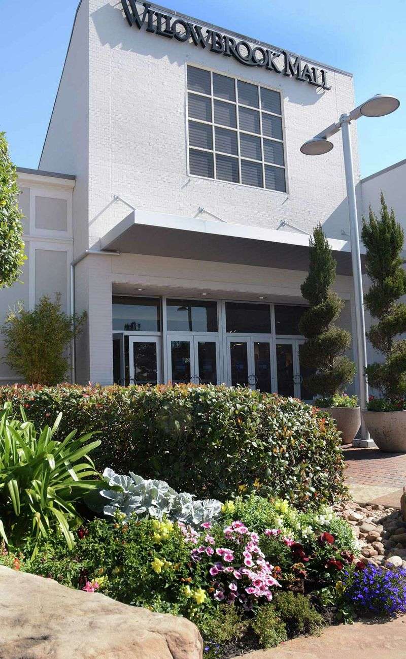 20+ Texas Malls That Shaped Shopping In The Lone Star State - Decor Hint Willowbrook Mall