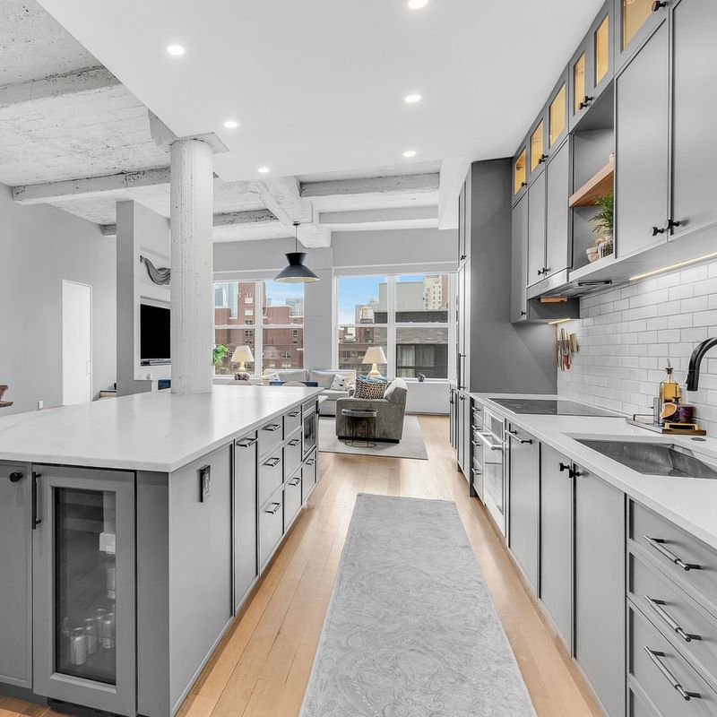 Hell's Kitchen Theater District Loft