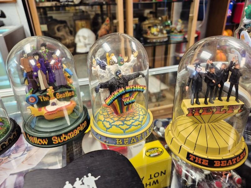 17 New York Collectibles Market Shifting – 7 Items Already Losing Serious Value - Decor Hint Franklin Mint Collectibles