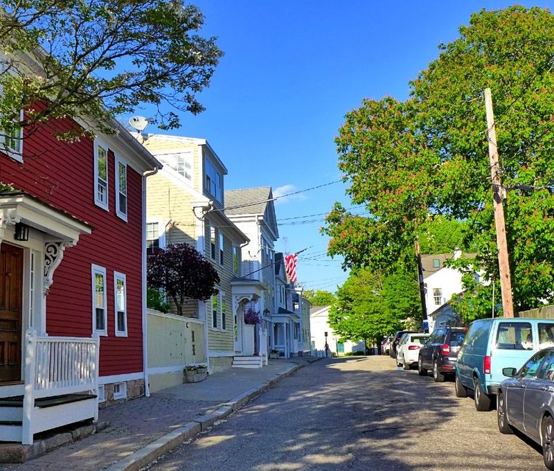 Beautiful Spots That Prove This Connecticut Coastal Town Is A True Hidden Treasure - Decor Hint Stonington Borough Historic District