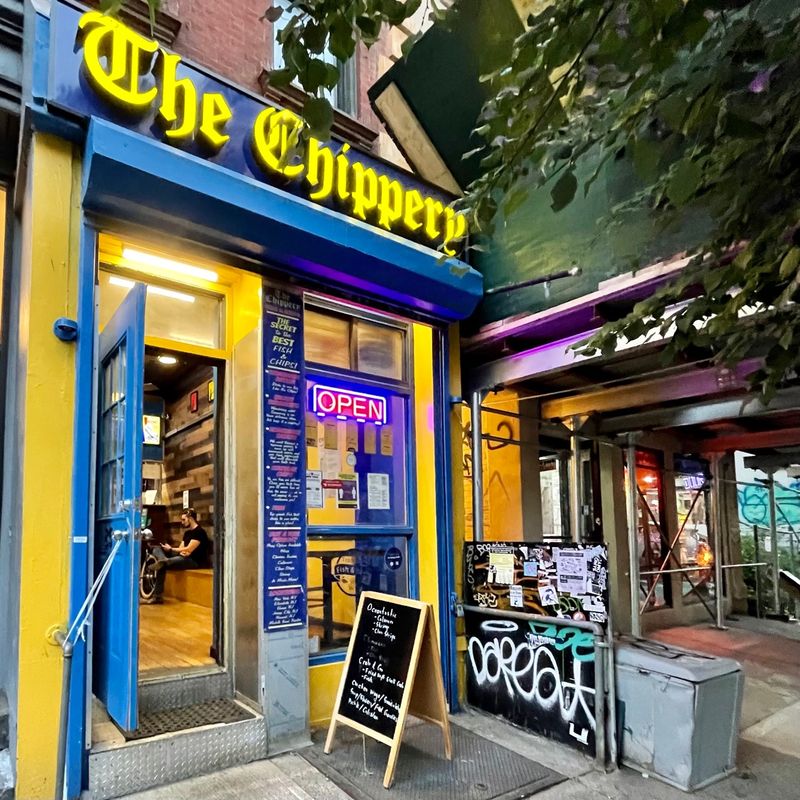 9 New York Restaurants That Serve Fried Fish Done Right - Decor Hint The Chippery