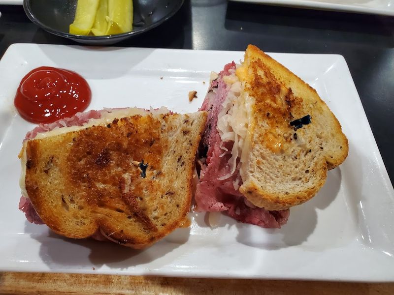 20 Washington, D.C. Delis That Might Be The Capital's Best-Kept Secret For Pastrami Lovers - Decor Hint Parkway Deli & Restaurant
