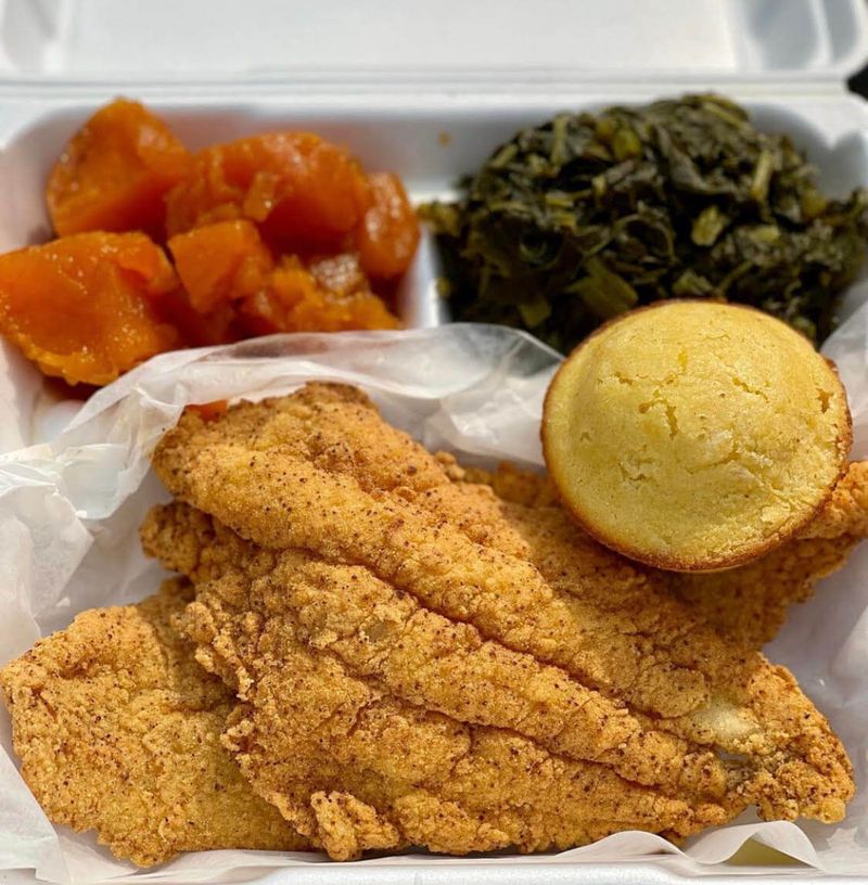 20 Tennessee Spots Frying Fish The Old-School Way Every Friday - Decor Hint Fish Camp Restaurant