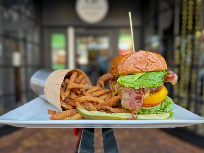 15 Virginia Burger Stops Where The Double Cheeseburger Is The Star Of The Show - Decor Hint Gus's Bar & Grill - Blacksburg