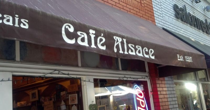10 Atlanta Restaurants That Bring A Touch Of France To The City - Decor Hint Cafe Alsace