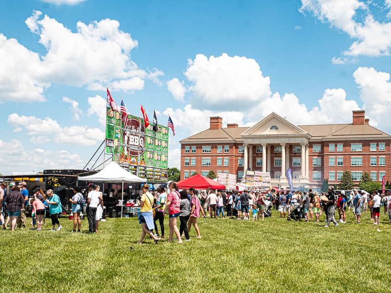 North Carolina Autumn Festivals Where The Food Steals The Spotlight - Decor Hint Salisbury Pork Festival